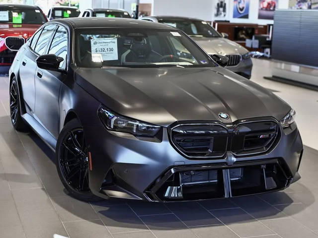 2027 BMW M5 Base