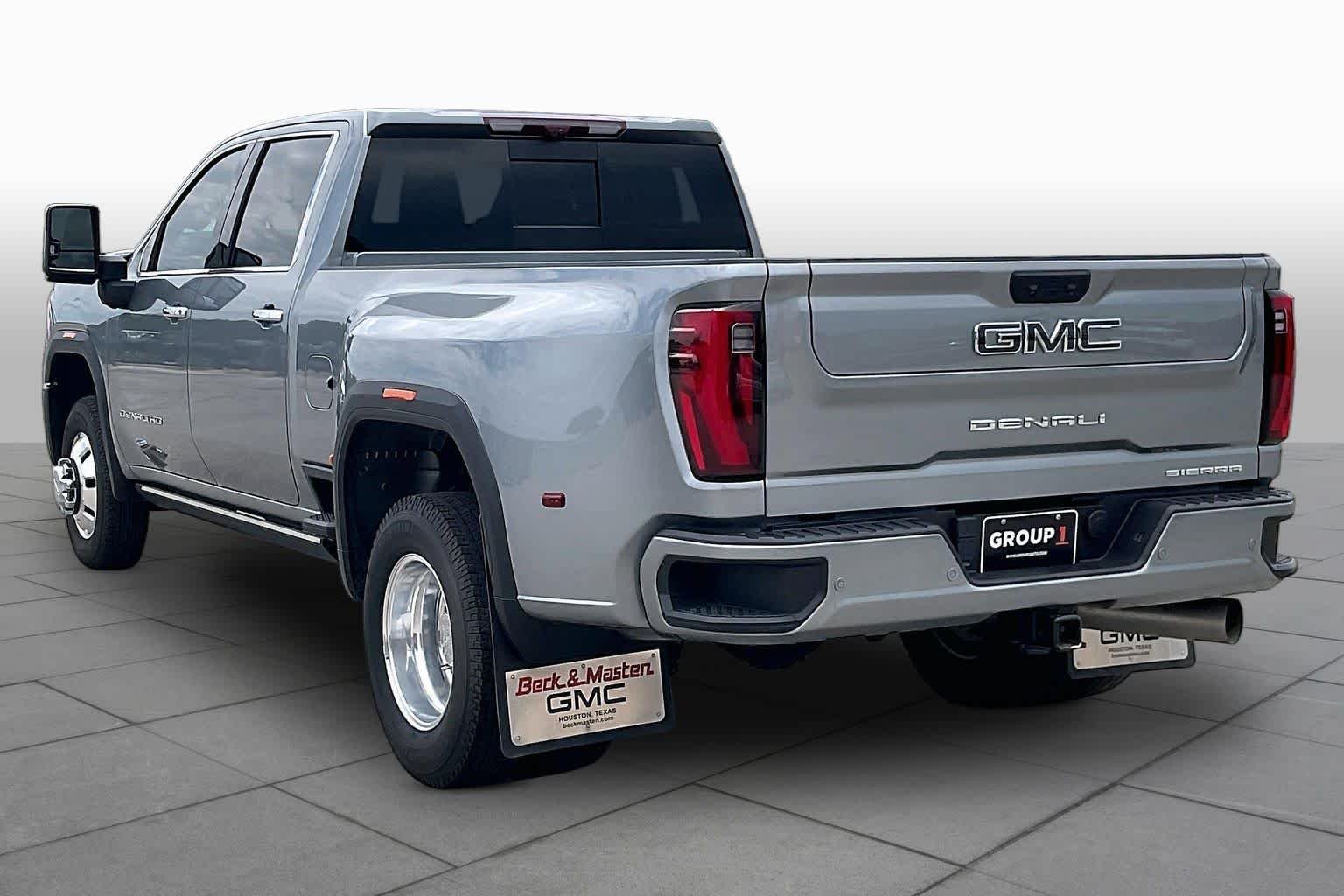 Used 2025 Sterling Metallic GMC Denali Ultimate image 12