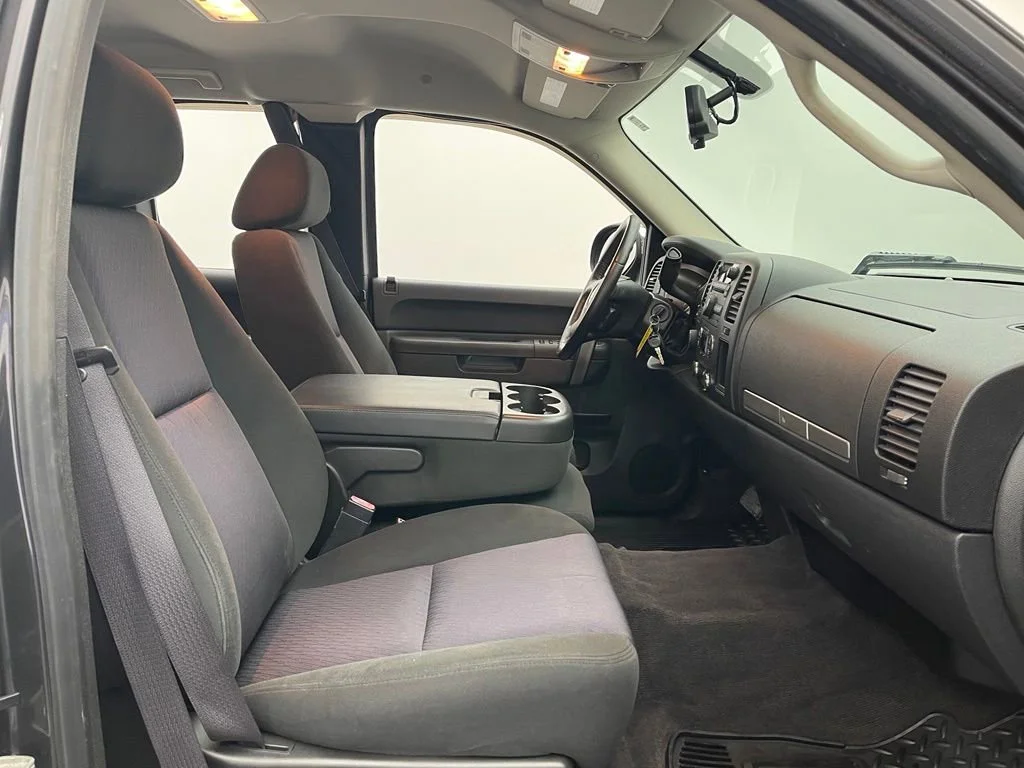 Used 2010 TAUPE GRAY METALLIC Chevrolet LT image 26