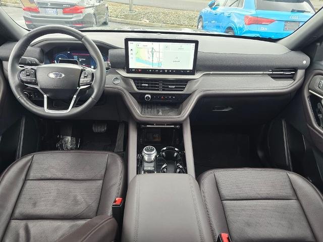Used 2025 Gray Metallic Ford Platinum image 46