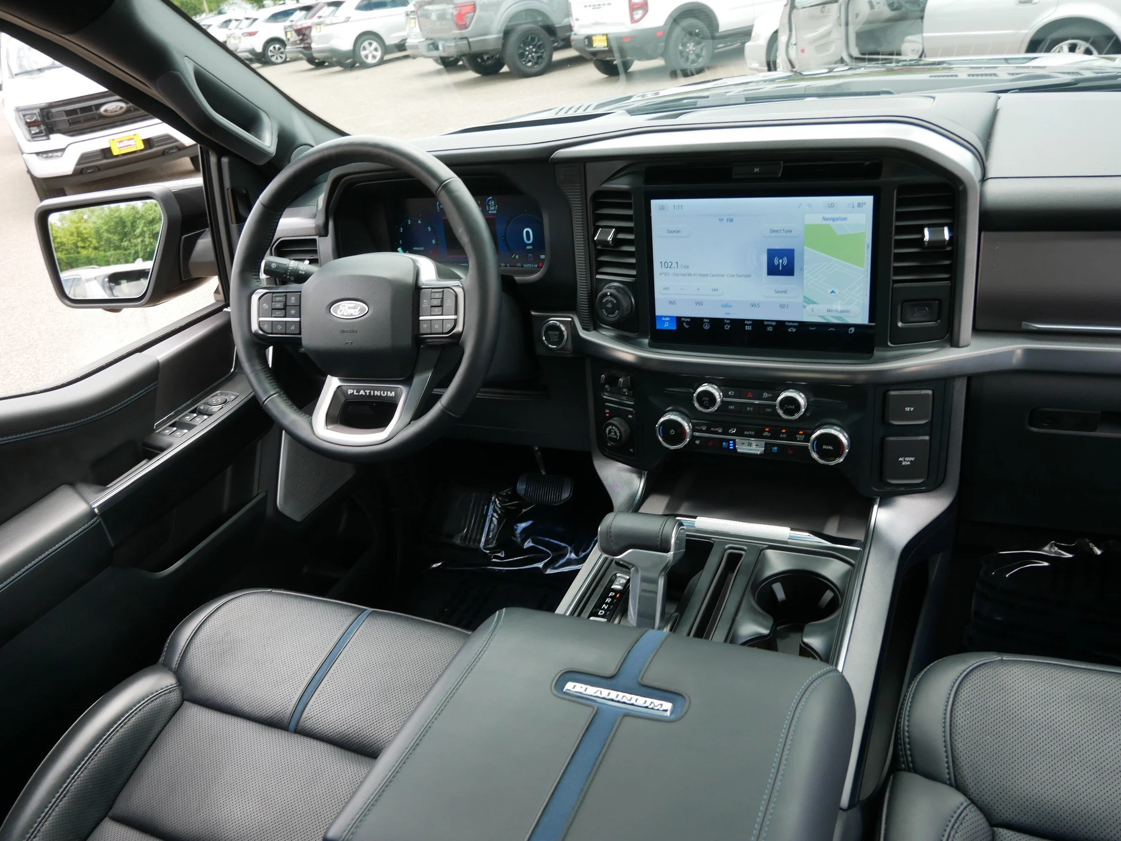 Used 2025 Agate Black Metallic Ford Platinum image 9