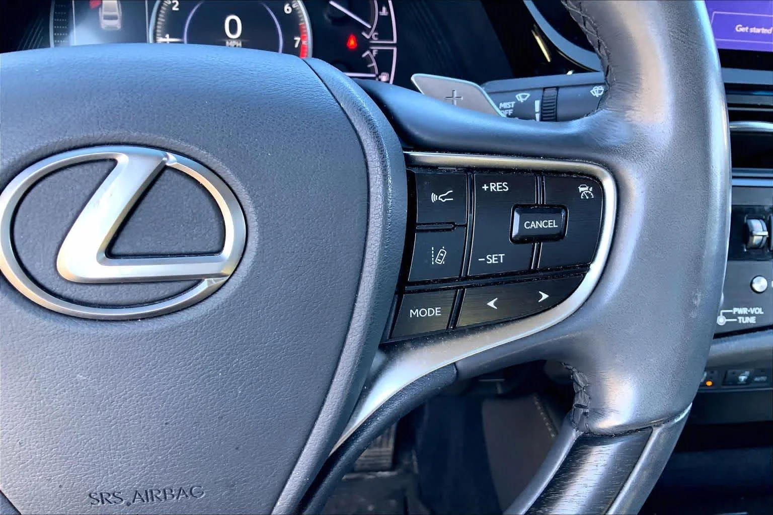 Certified Used 2024 Caviar Lexus Ultra Luxury image 25