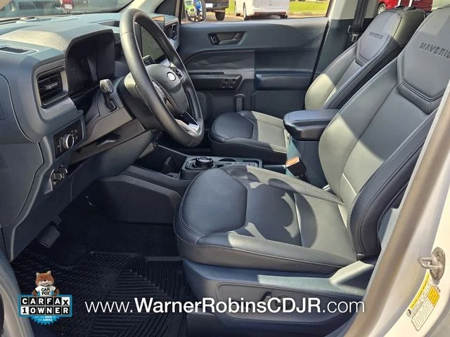 Used 2025 White Ford Lariat image 5