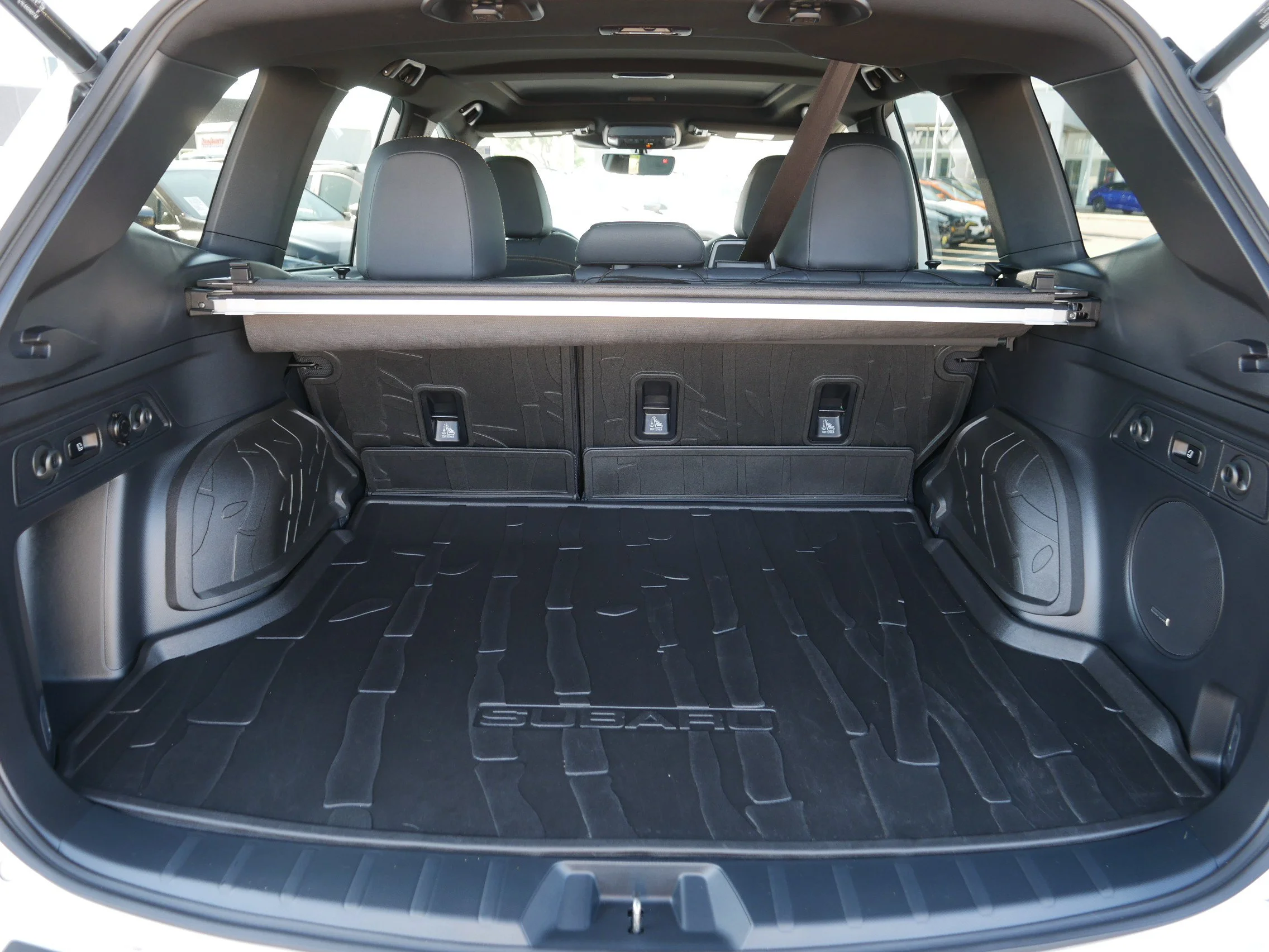 Used 2025 Crystal White Pearl Subaru Wilderness image 18