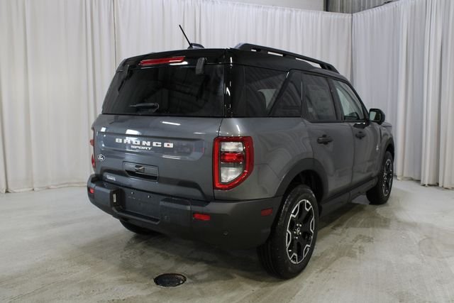 New 2026 Carbonized Gray Metallic Ford Outer Banks image 25