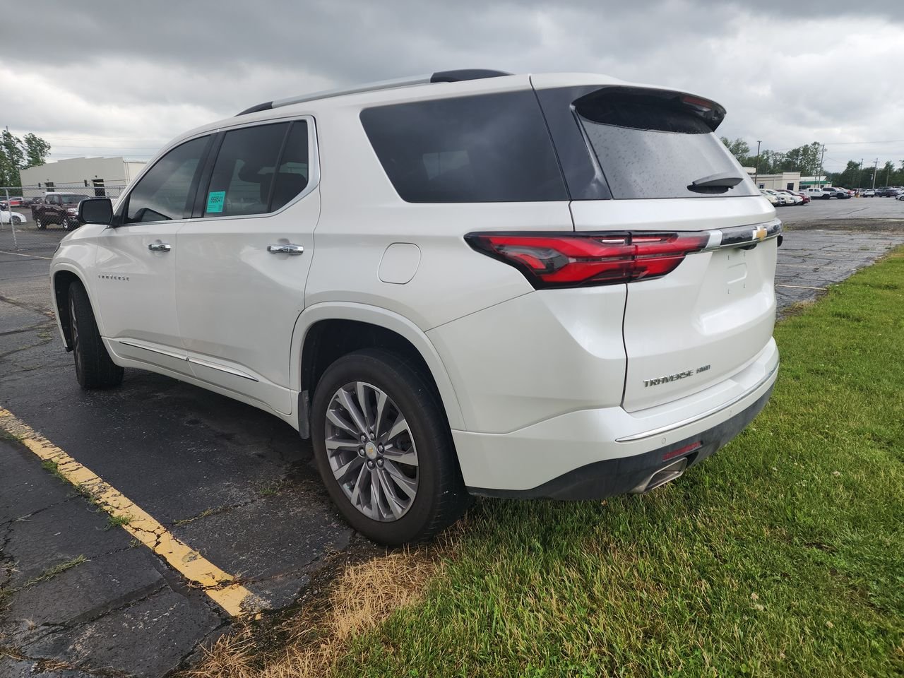 Used 2022 White Chevrolet Premier image 3