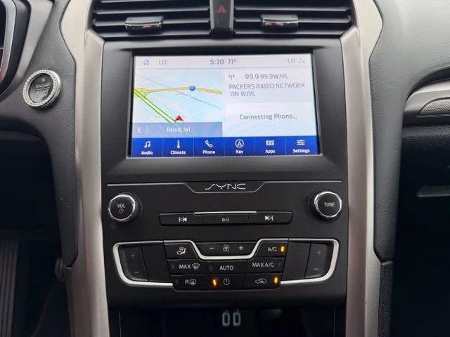Used 2020 White Ford SE image 14