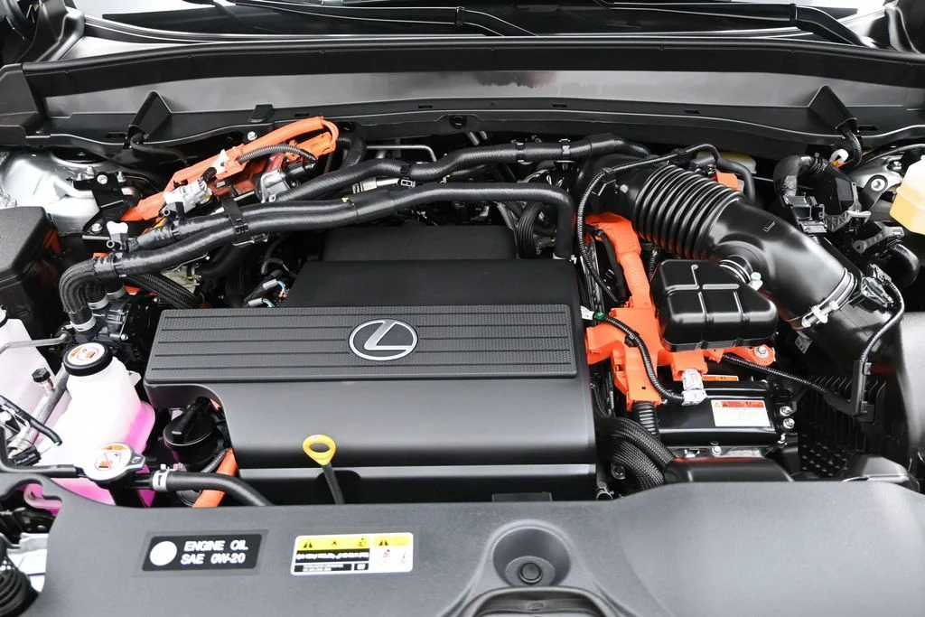 Used 2024 Silver Lexus 550h+ Luxury image 32