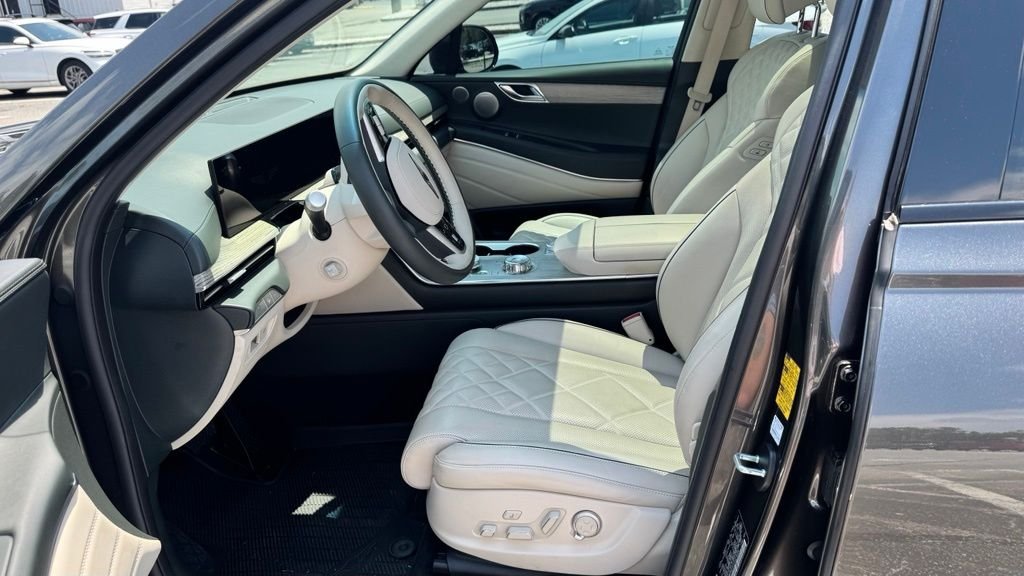 Used 2025 Gray Genesis 3.5T Prestige image 7