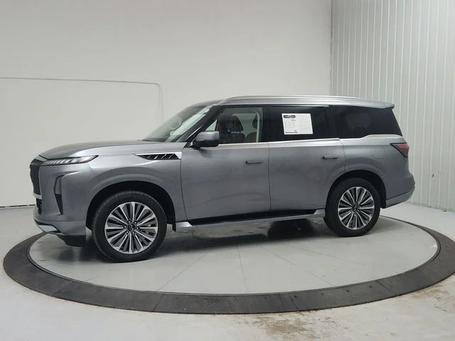 Used 2025  INFINITI SENSORY image 3