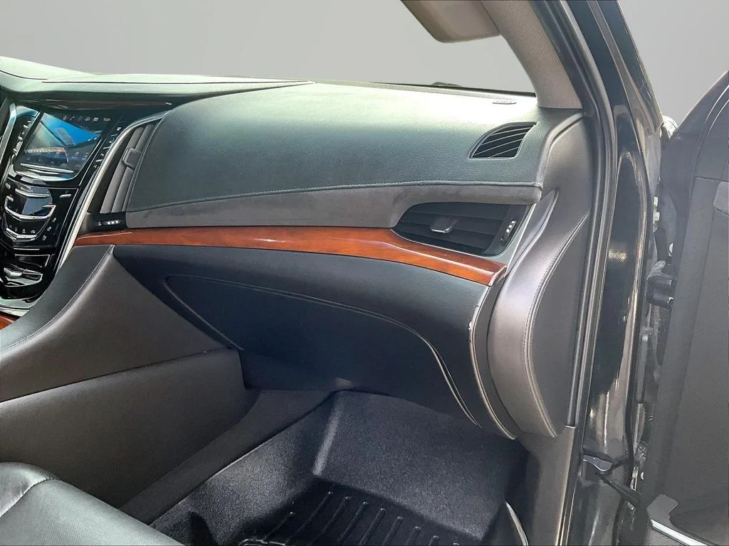 Used 2019 Black Cadillac Premium Luxury image 17