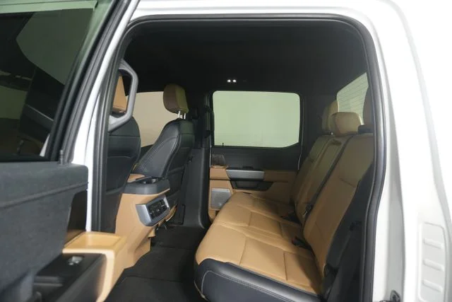 Used 2026 Oxford White Ford Lariat image 30