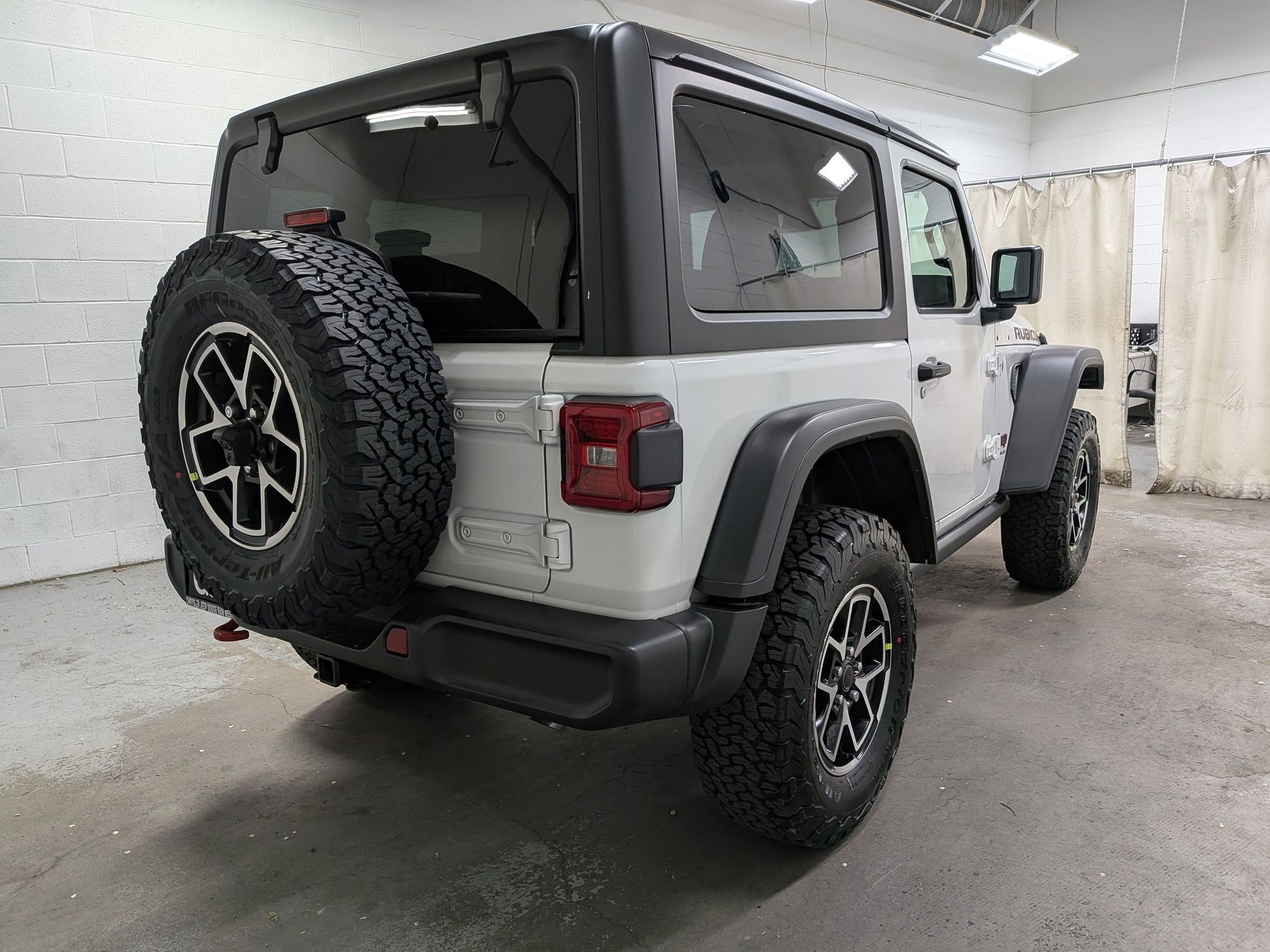 New 2026 Bright White Clearcoat Jeep Rubicon image 4