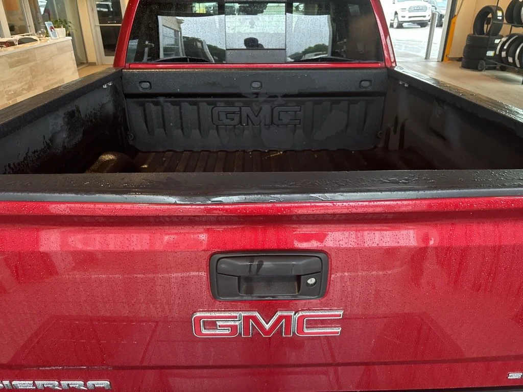Used 2018 Red GMC SLT image 18