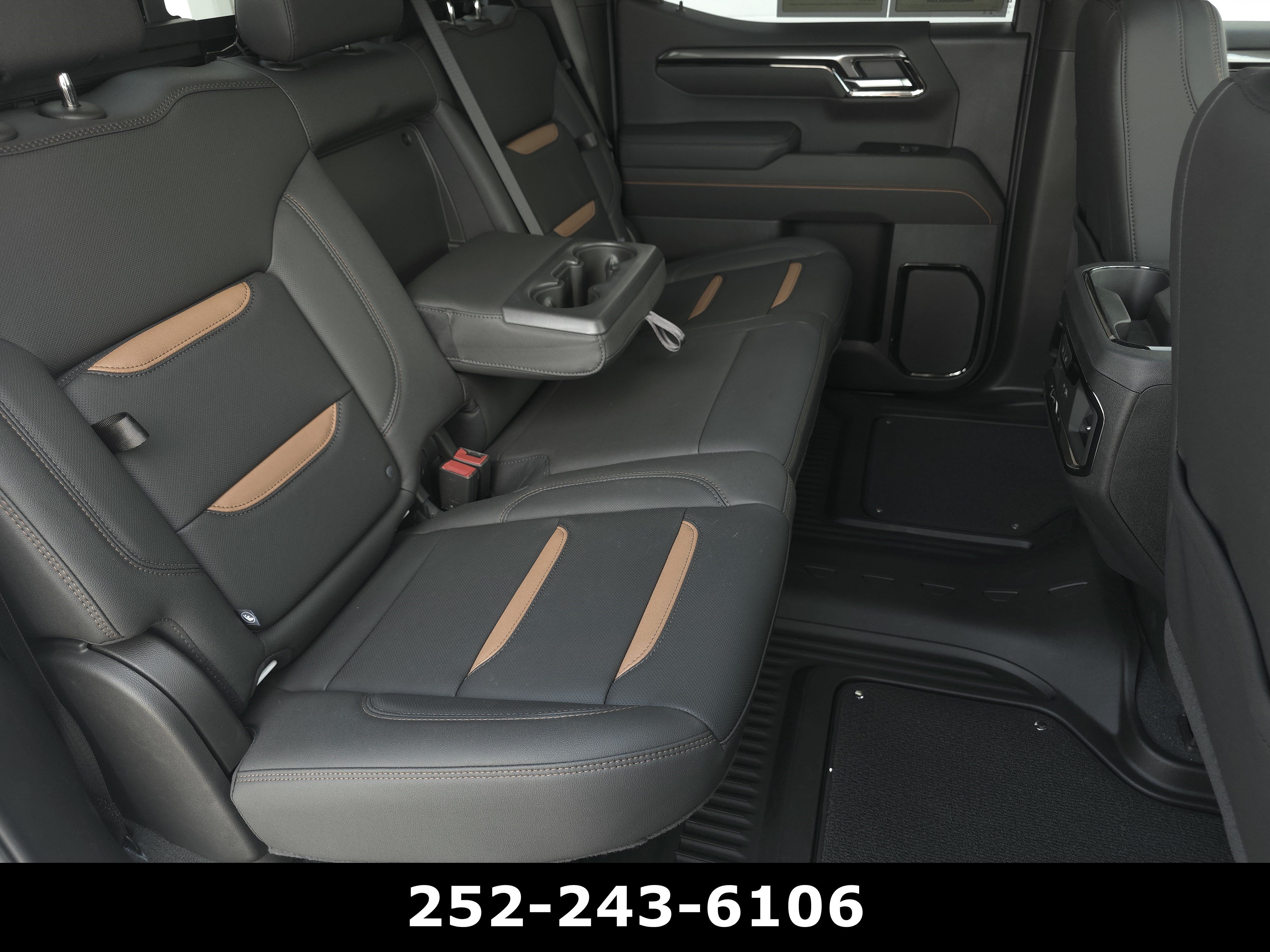 Used 2026 Summit White GMC AT4 image 37