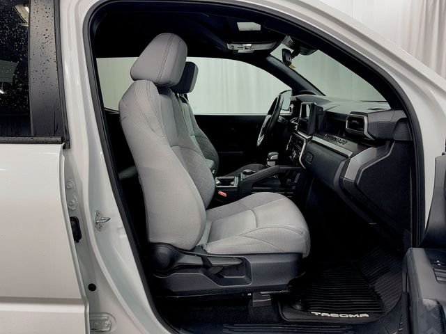 Used 2024 White Toyota SR5 image 21