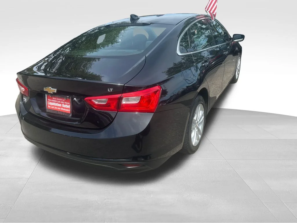 Used 2018 Black Chevrolet LT image 21