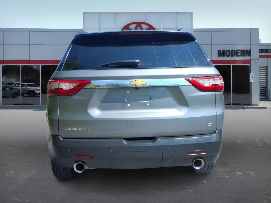 Used 2020 Satin Steel Metallic Chevrolet LT Cloth image 4