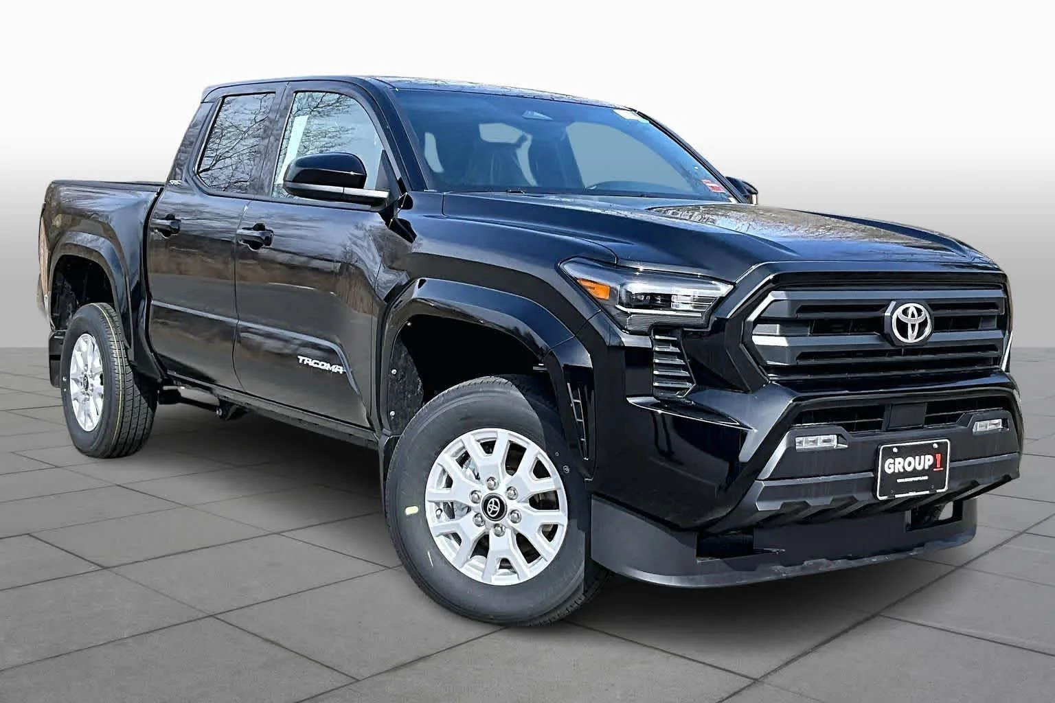 2026 Toyota Tacoma SR5 - Photo 2