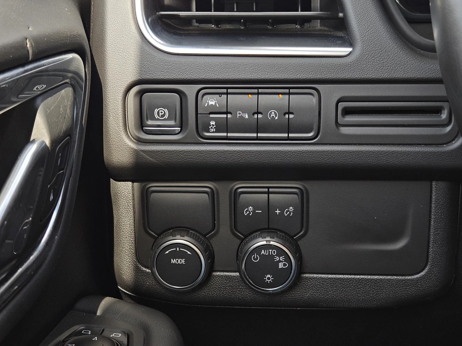 Used 2024 Gray Chevrolet 2WD 4dr LT image 26