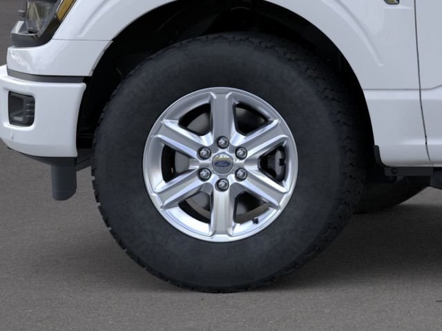 New 2026 White Ford XLT image 19