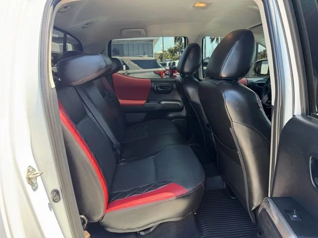 Used 2017 White Toyota SR5 image 16