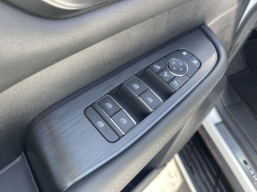 2026 Nissan Armada Platinum Reserve - Photo 13
