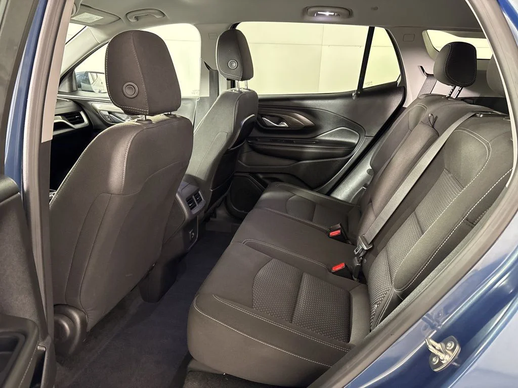 Used 2024 Blue GMC SLE image 21