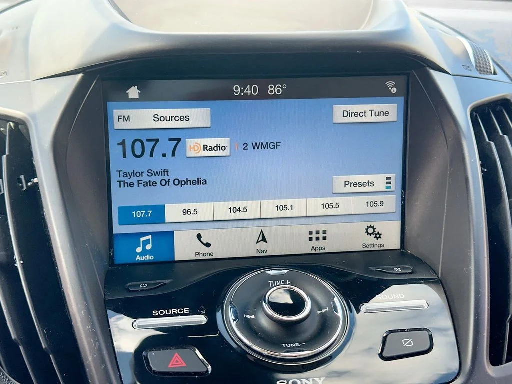 Used 2019 Red Ford Titanium image 15