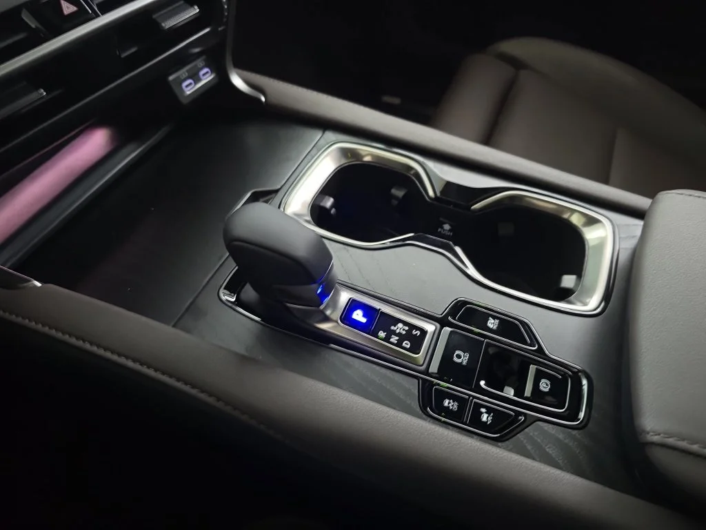 Used 2026 Black Lexus 350h Luxury image 23