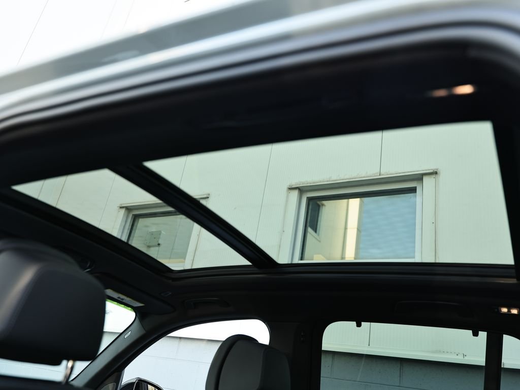 New 2026 Brooklyn Grey Metallic BMW xDrive50e image 31