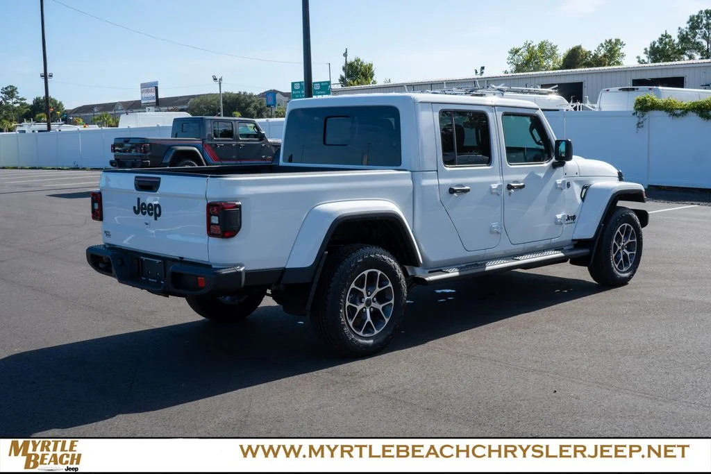New 2026 Bright White Clear-Coat Exterior Paint Jeep Sport S image 6
