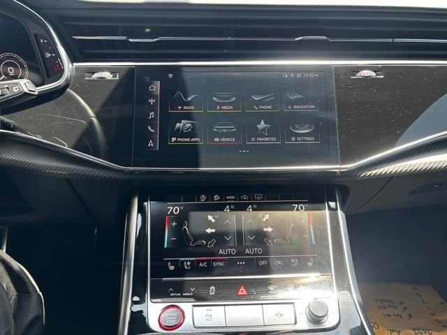 Used 2022  Audi 4.0T image 12