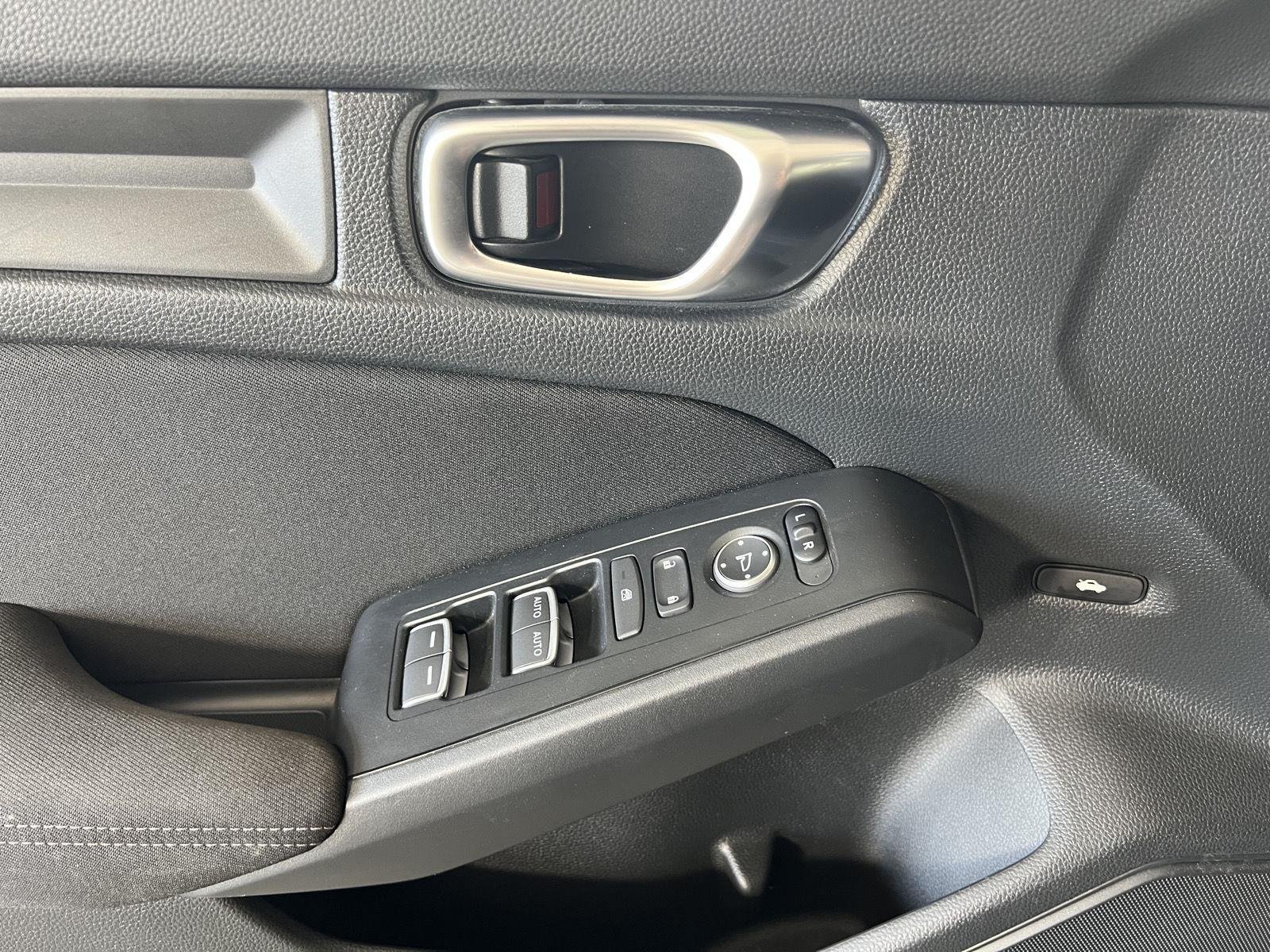 Used 2024 Sonic Gray Pearl Honda Sport image 8