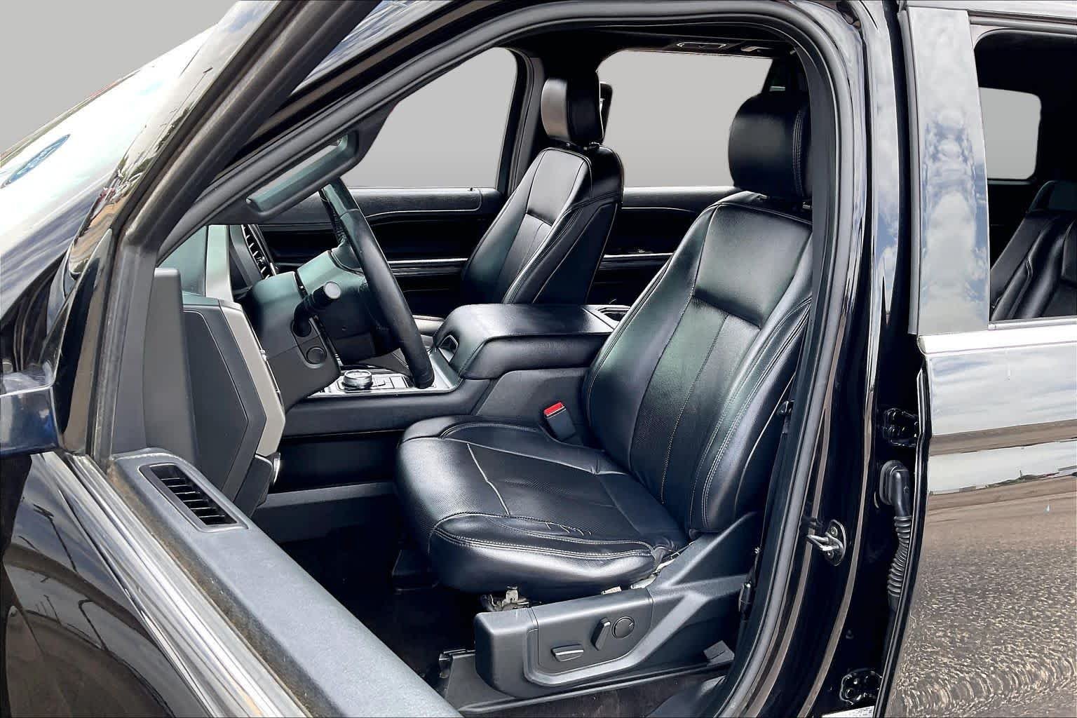 Used 2020 Agate Black Ford XLT image 8