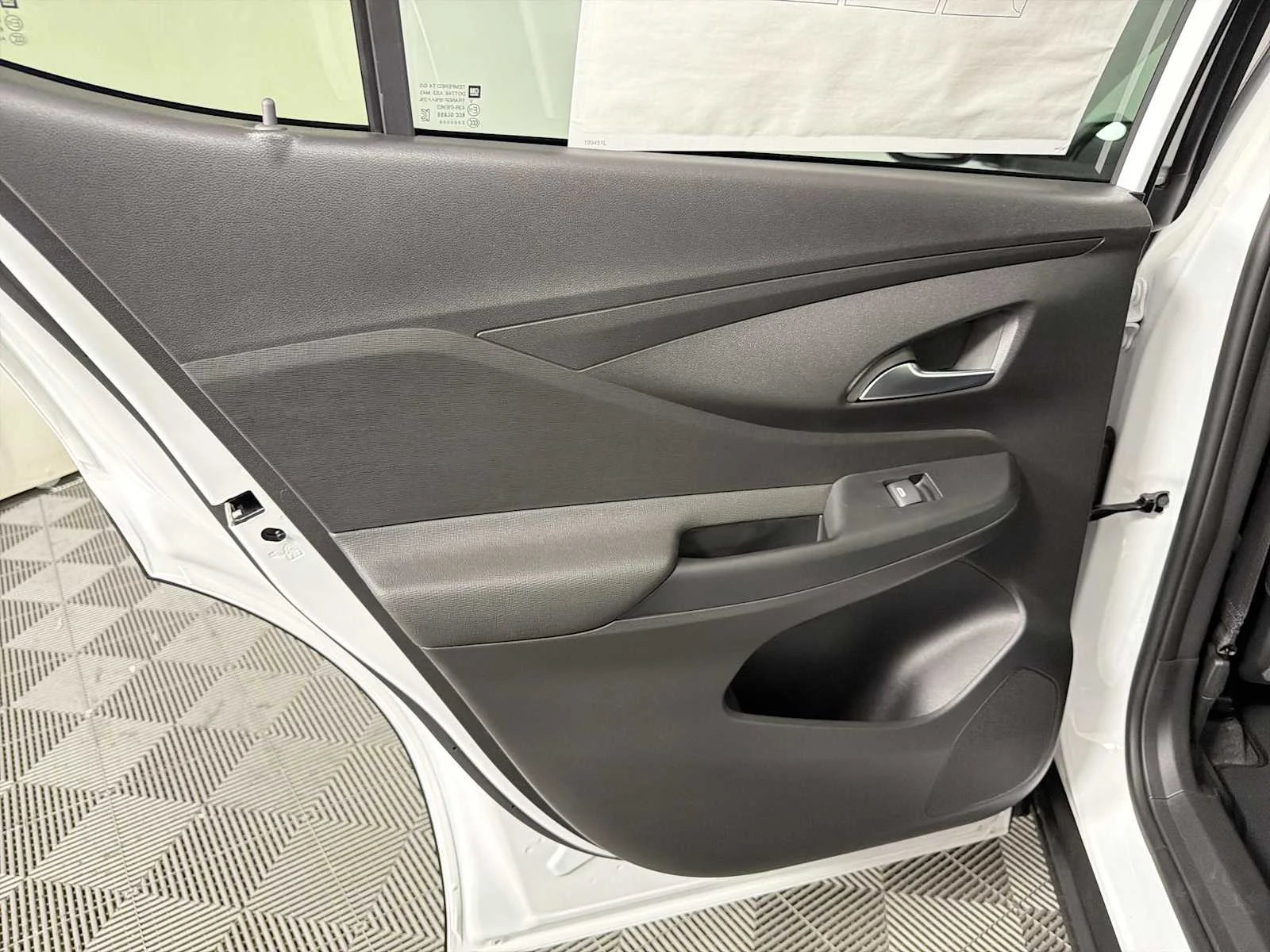 New 2026 Summit White Buick Preferred image 20