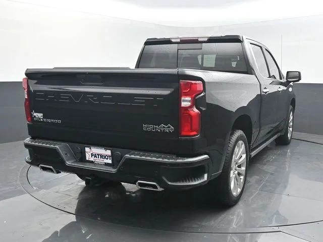Used 2020 Black Chevrolet High Country image 6