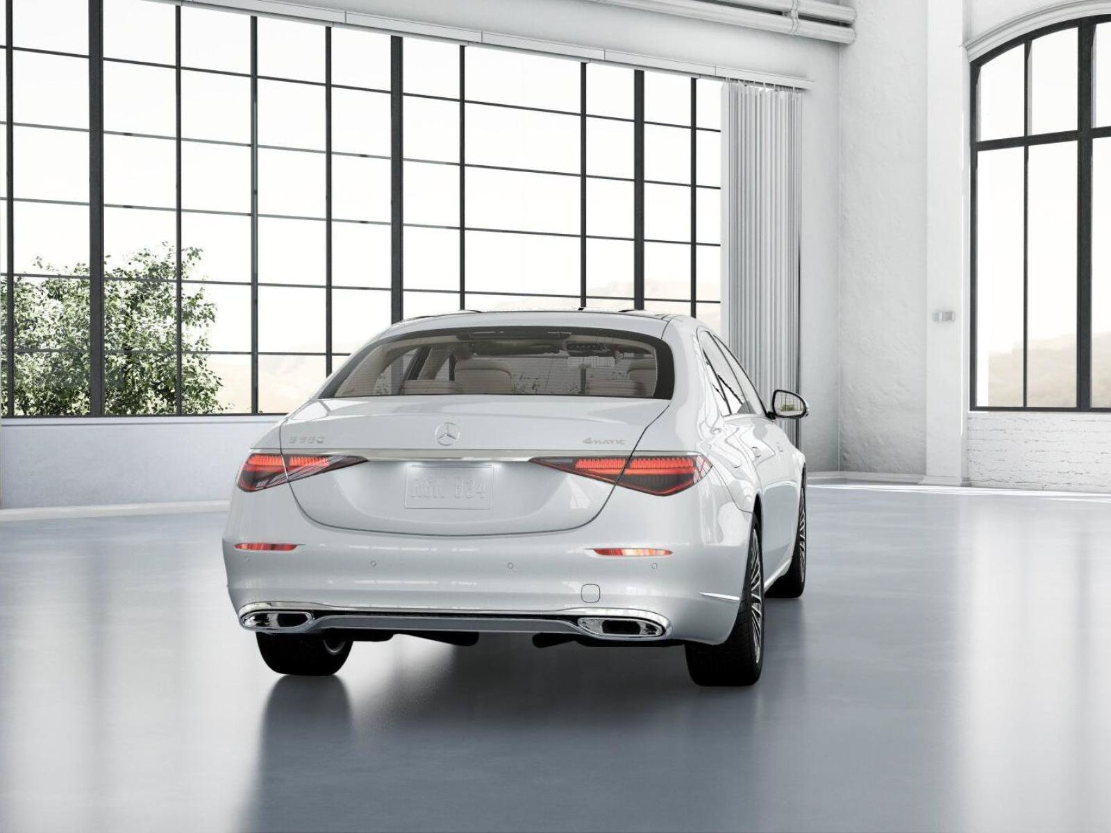 New 2026 MANUFAKTUR Moonlight White Metallic Mercedes-Benz S 580 image 37