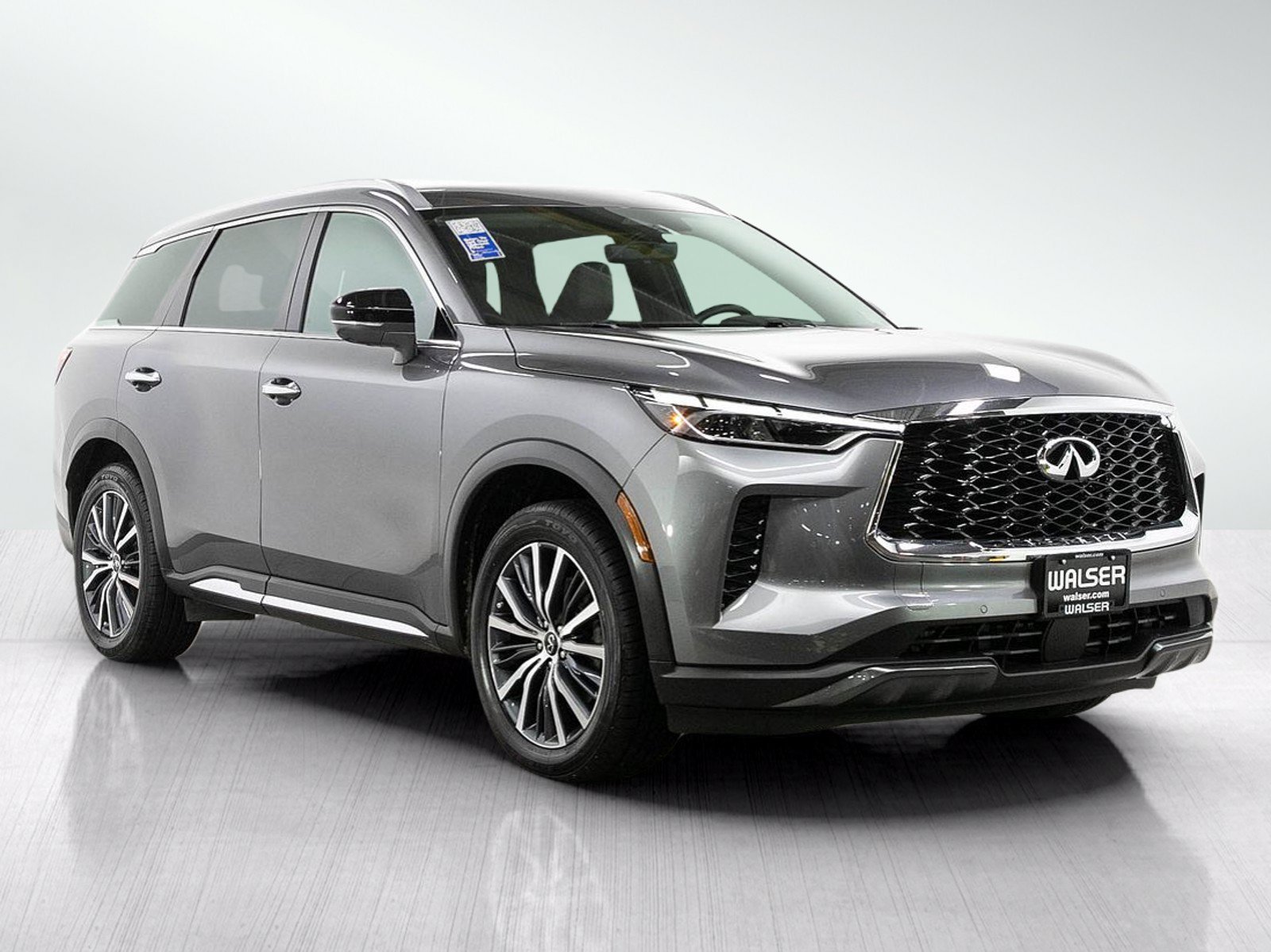Used 2023 Graphite Shadow INFINITI Sensory image 7