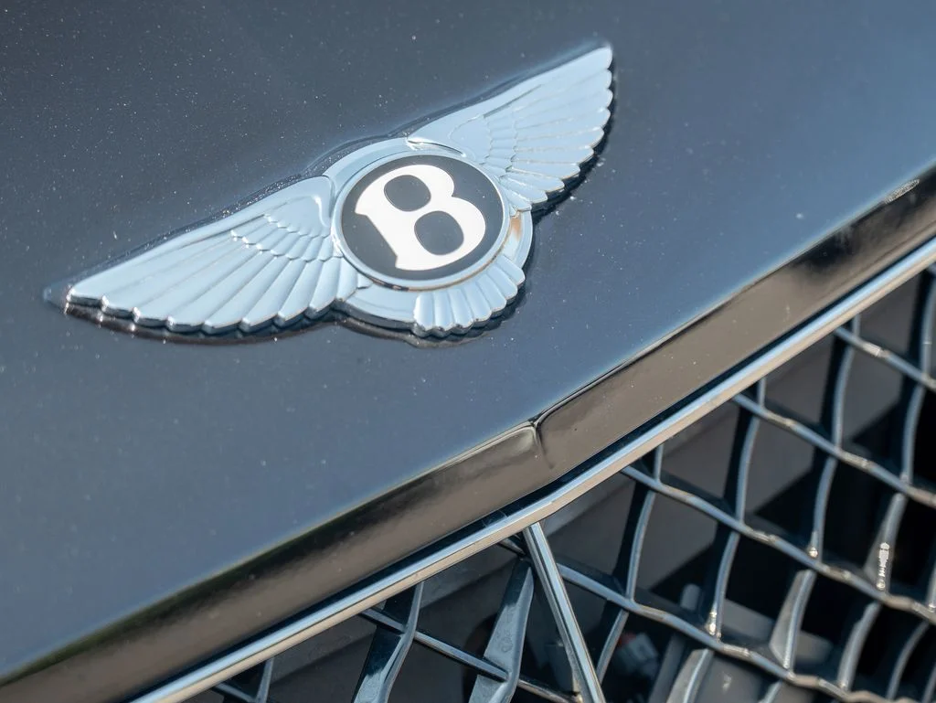 Used 2024 Black Bentley  image 16