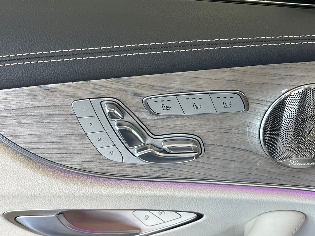 Used 2022 White Mercedes-Benz E 450 image 28
