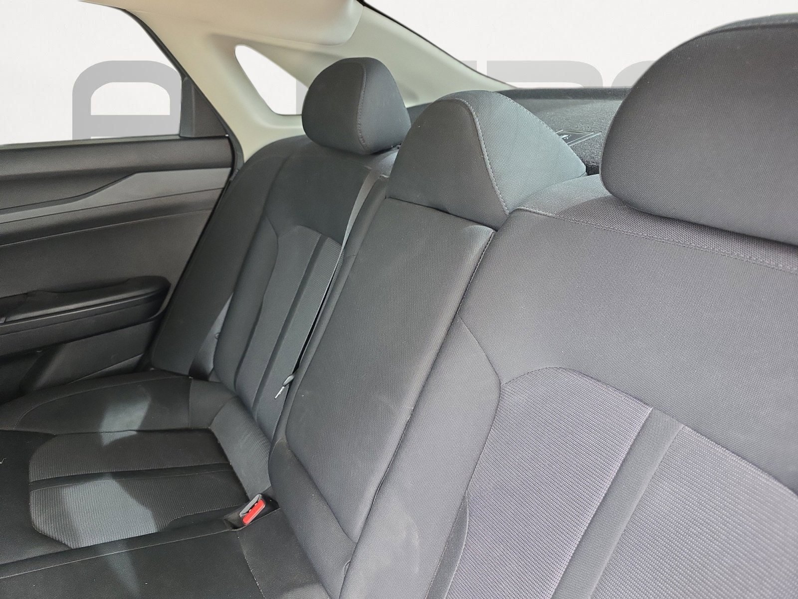 Used 2022 Glacial White Pearl Kia LXS image 18