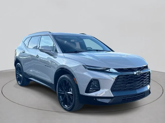 Used 2021 PEWTER METALLIC Chevrolet RS image 3