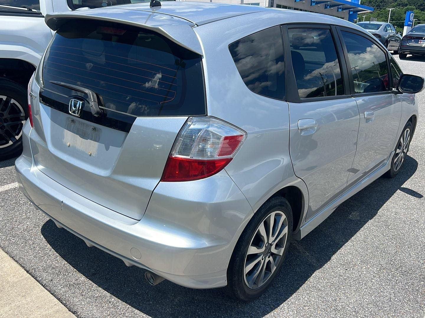 Used 2013  Honda Sport image 4