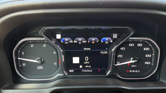 Used 2022 White GMC Denali image 14