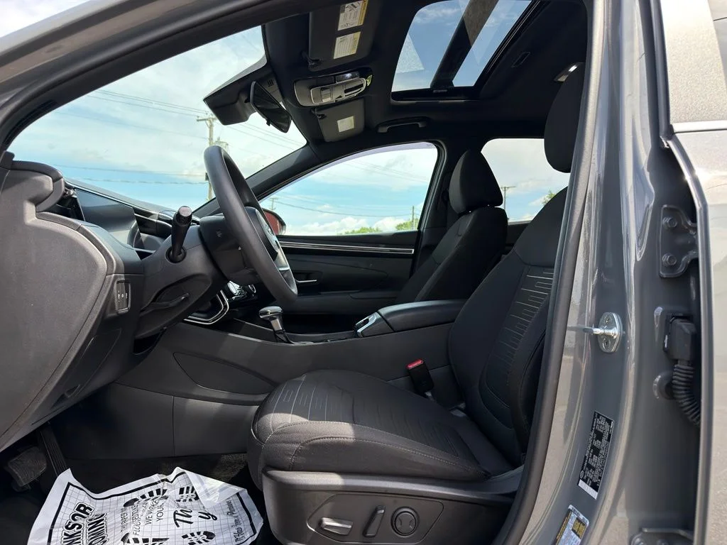 Used 2023 Gray Hyundai SEL image 2