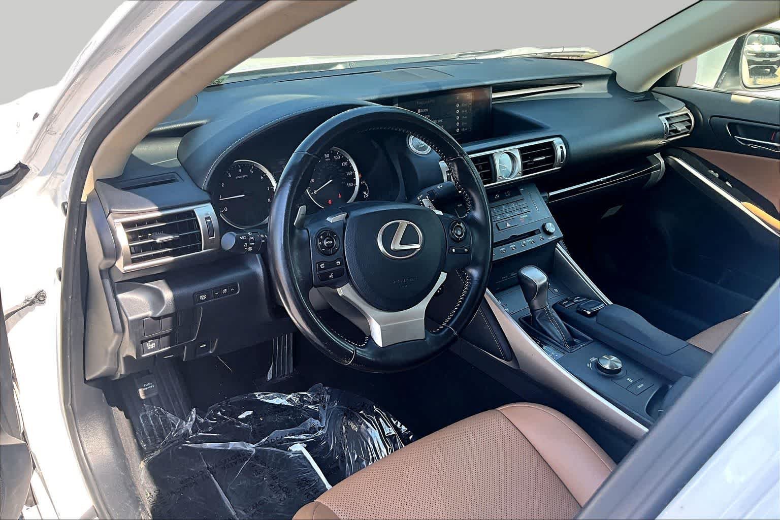 Used 2016 Eminent White Pearl Lexus  image 18