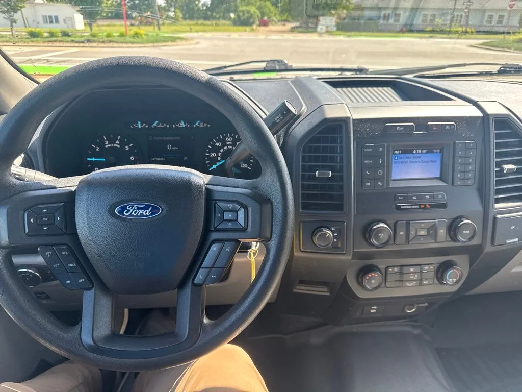 Used 2019 Silver Ford XL image 13
