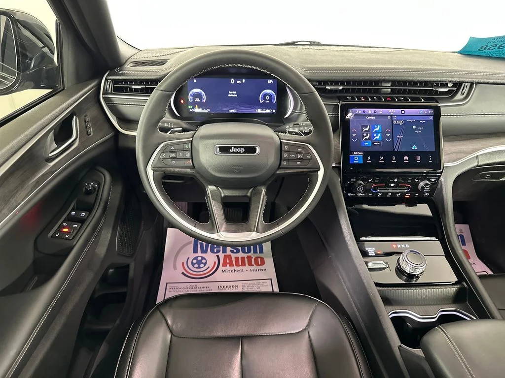 Used 2025 Black Jeep Limited image 28
