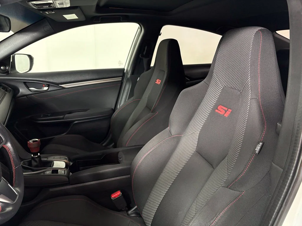 Used 2018 White Honda Si image 19